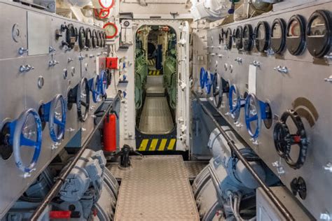 Ww2 Submarines Inside