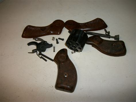 Rgrohm Model 14 22lr Assorted Parts