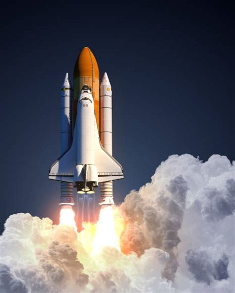 Space Shuttle Taking Off Stock Photos Pictures And Royalty Free Images