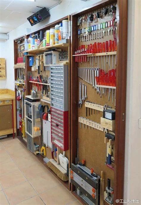 A tidy garage starts with capitalizing on garage organizers that can help you neatly arranged the items in your garage. 50 Clever Organising and Garage Storage Ideas for Your Home