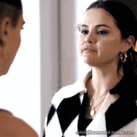 CELEB GIFS CENSORED Selena Gomez And Cara Delevingne Sexy Gifs From