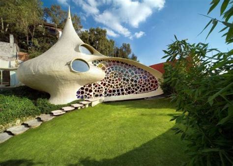 Top 10 Unusual Homes Around The World