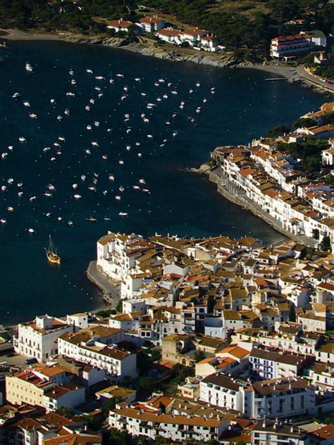 It was founded in 1993 and owned by the grupo clarin. España desde el aire: 24 horas | SincroGuia