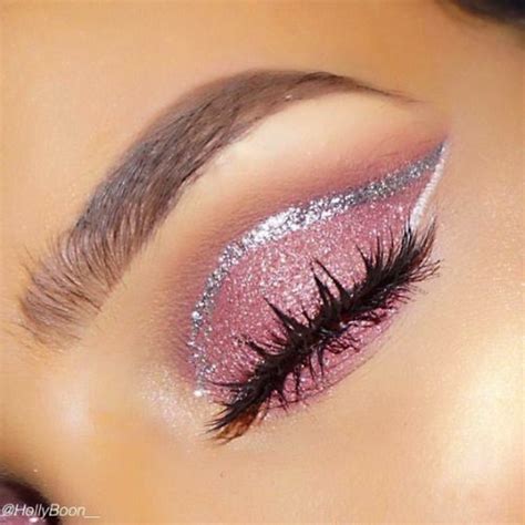 15 Fun Makeup Tutorials Using Glitter