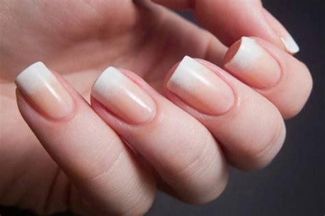 Consejos para tener unas uñas sencillas bonitas. Diseños para uñas sencillas y naturales - Belelú | Nueva Mujer