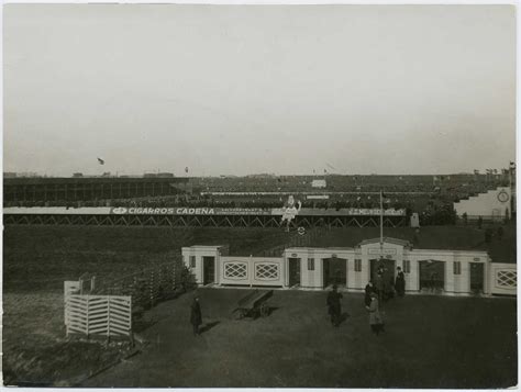 Het Houten Ajax Stadion 1911 1934 Geheugen Van Oost