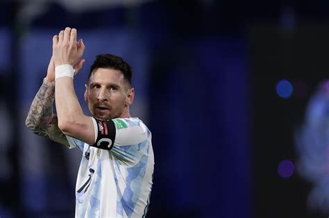 Enjoy Messi While You Can Argentina Coach Says Fans Haber Tusba