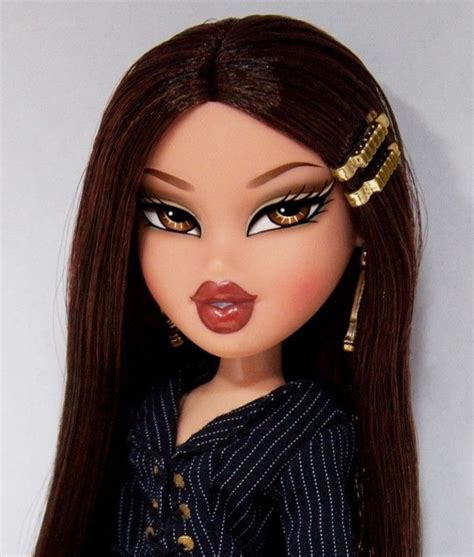 Pin By Luccano On у нас все нормально~ Bratz Doll Makeup Doll Makeup