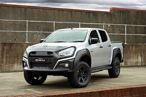 isuzu  max pickup models revealed pictures carbuyer
