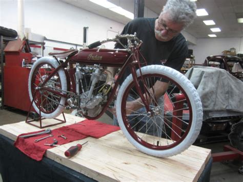 1912 Indian V Twin 916 Scale Board Track Racer