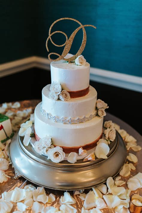 It combined operations with roger l. Cake flowers | Fresh flower delivery, Florist, Flower cake