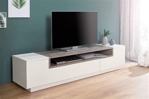 Mueble De Tv Ref Livo 30 En Madera Lacada Poliuretano Mercado Libre