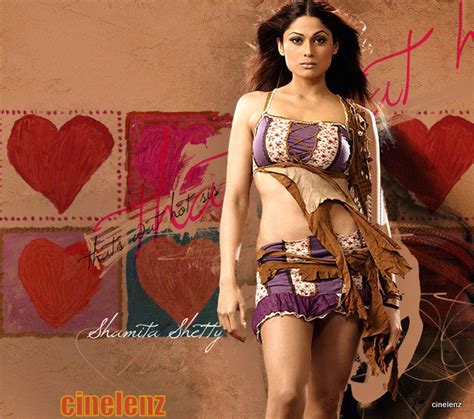 bollywood actress shamita shetty sexy leg show ~ tamilogallery