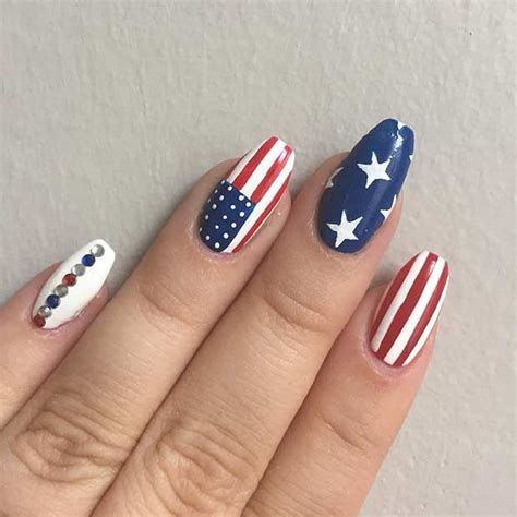 31 Patriotic Nail Ideas For The 4th Of July Stayglam American Flag