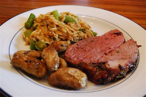 Use dinner time and all other times of eating to recall god's goodness in your life. EAT Everyday: An Easter Sunday Dinner