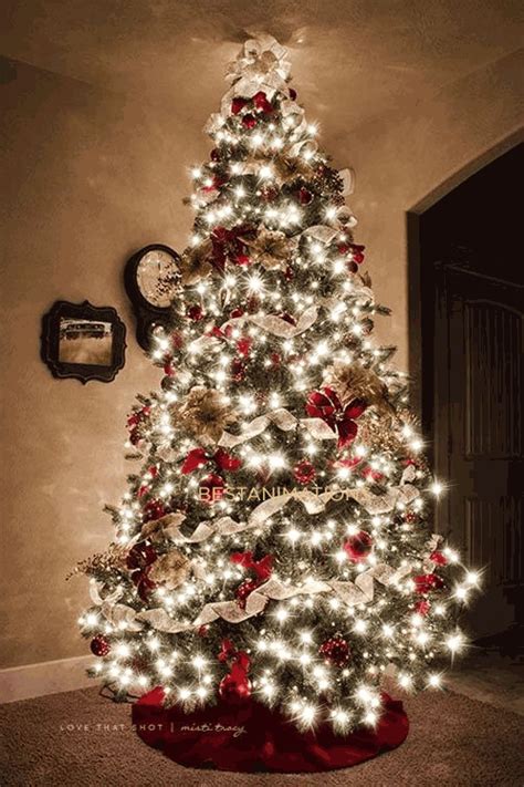 Beautiful Christmas Tree Animated