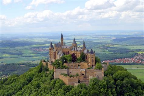 Hohenzollern castle tour cancellation policy: Hohenzollern Castle, Baden-Württemberg | Places I want to ...