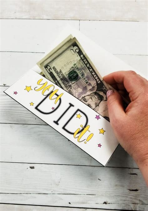 Free printable graduation card 2021. Free Printable Graduation Cards: An Easy Way to Give Grads ...