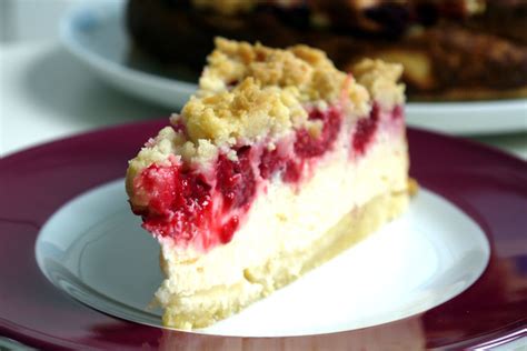 Blütenstempel Käsekuchen mit Himbeeren