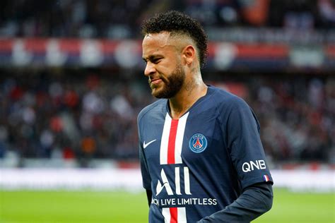 Are you ready to see neymar's amazing house? Neymar House France - Neymar Jr House Address ...