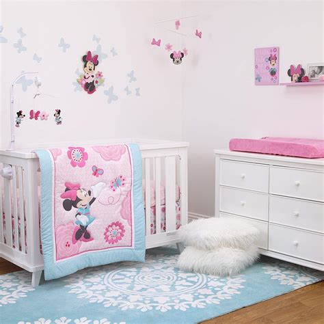 Many parents and parents to be who want a themed nursery for their new baby want disney baby bedding featuring a particular. Disney Minnie Mouse 3-Piece Nursery Crib Bedding Set ...