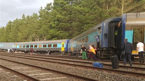 Two Dead In Sydney To Melbourne Xpt Train Derailment In Wallan The West Australian