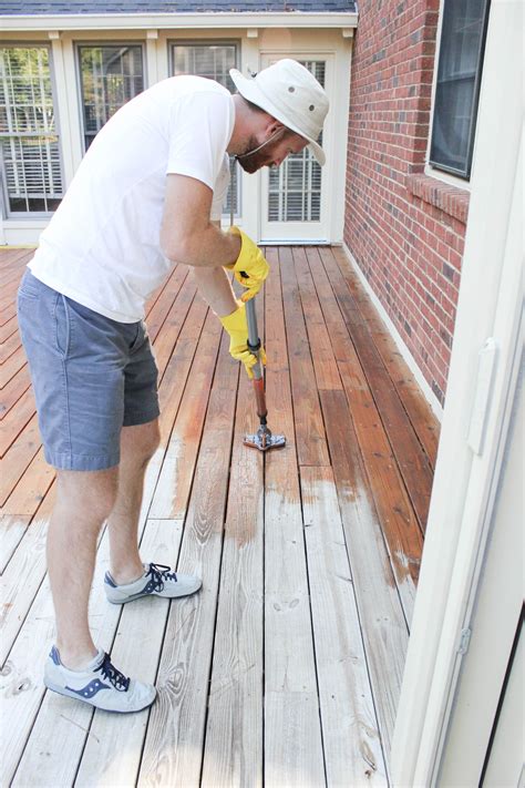 Can You Use A Paint Sprayer For Deck Stain - Deck Staining – Spray, Roll or Brush