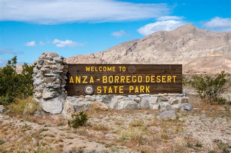 Borrego Springs Ca De Marzo De La Muestra Acoge Con