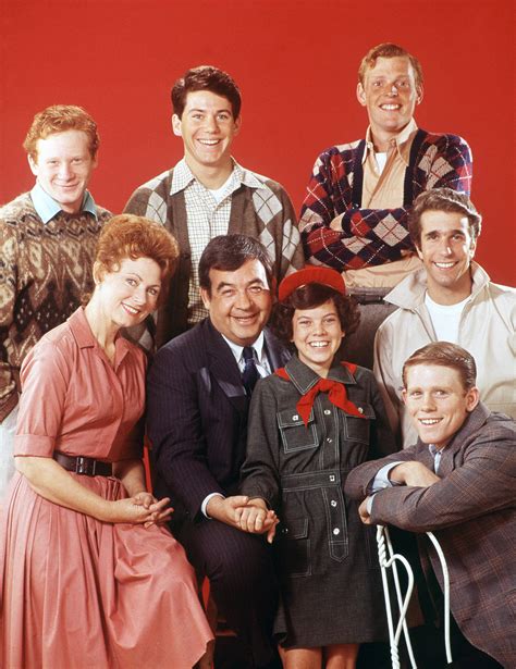 Cast From The Abc Tv Sitcom Happy Days Ron Howard Henry Winkler 8x10