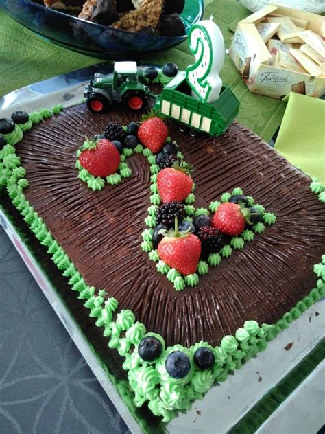 Maybe you would like to learn more about one of these? Geburtstagstorte mit Traktor für meinen Sohn | Kinder ...