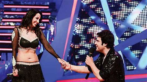 A former model and beauty queen (both as miss university world and miss india talent winner), shah has acted on the big screen and on stage for over eight years. Krushna Abhishek proposes to Kashmira Shah