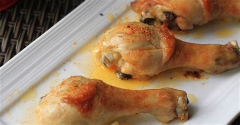 If you're looking to have a casserole as your main dish, these easy recipes from the pioneer woman are the ultimate comfort food. GoodyFoodies: Recipe: Spicy roasted chicken drumsticks (Ree Drummond)