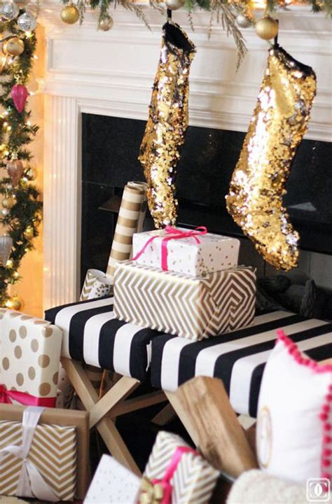 Christmas is all about spreading laughter and love all around, and when this fever catches you, its only fun that you are. 35 Fabulous Gold Christmas Decorating Ideas - All About ...