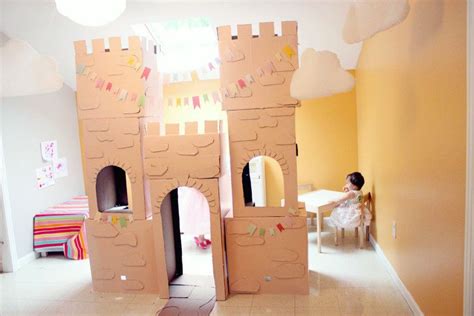 4 Princess Castle Made Out Of Cardboard Boxes Kids Party