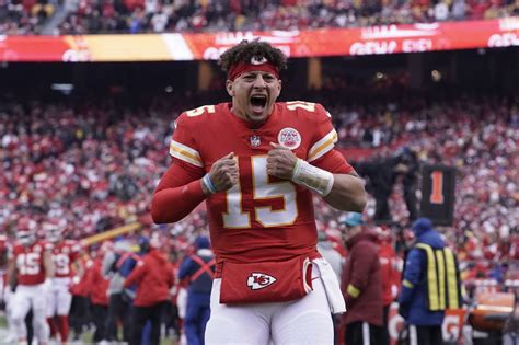 Week 14 Nfl Picks Straight Up With Odds And Spread Picks For All 13 Games