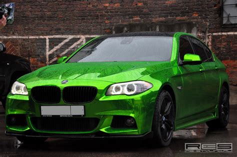 BimmerBoost - Not so subtle, Russians wrap a BMW F10 5 series is bright