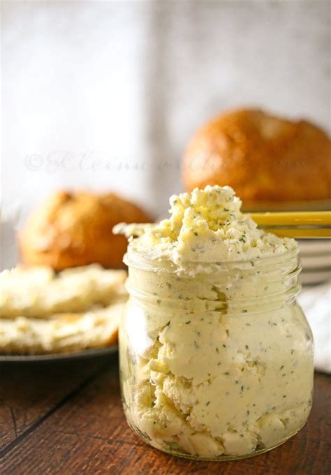 Italian Garlic Butter Is Loaded With Parsley Garlic And Parmesan