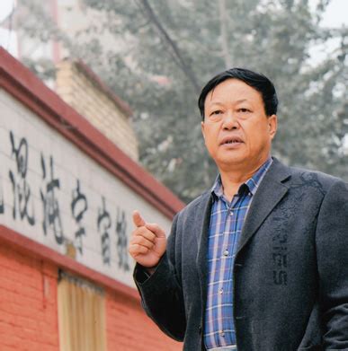 Nov 13, 2020 · 孙大午夫妇及儿子儿媳等28人被抓 大午集团官网显示，孙大午生于1954年6月，河北省徐水县（现徐水区）高林村镇郎五庄村人。1985年，他创立大午农. 访谈实录_商业人生之孙大午_财经频道_腾讯网