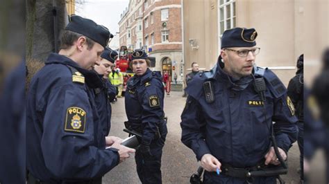 Copulating In A Car Don T Forget The Handbrake Advises Sweden Police News18