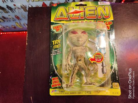 24 Alien Force Light Up Action Figure Number 5577 Mint In Box Movin