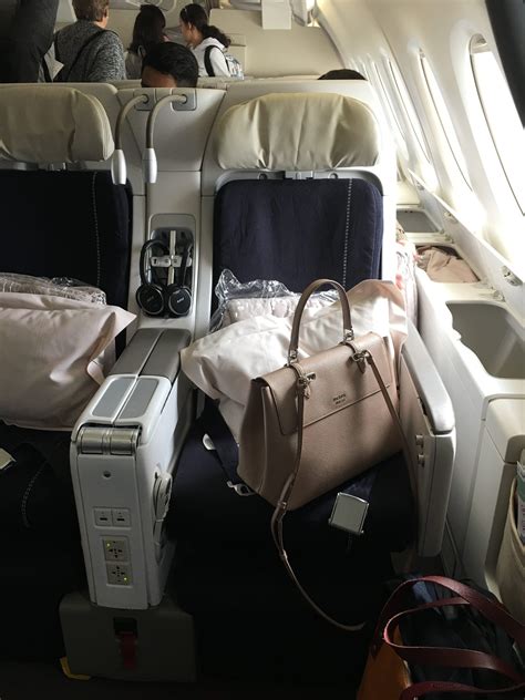 Air france airbus a380 economy class duo seats. Seat Map Air France Airbus A380 International Long-Haul ...