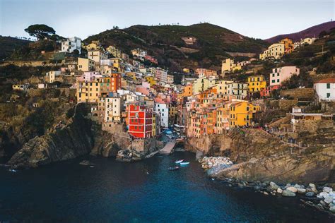Amalfi Coast Or Cinque Terre In Depth Comparison To Help You Choose 2022