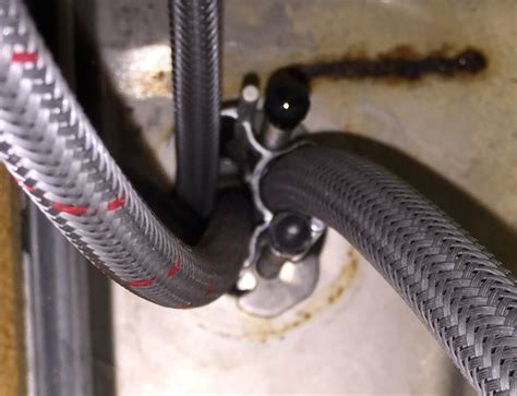 Fixing a loose kitchen faucet base. Tighten Delta single handle kitchen faucet - DoItYourself ...