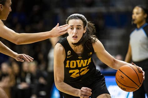 Caitlin Clark Overcomes Ankle Injury Leads Iowa Women S Basketball To Victory Over Belmont
