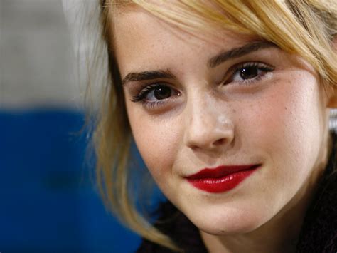 Emma Watson Red Lipstick Face Close Up Image Gallery And Hd Wallpapers