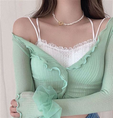 Ginger Girl Lettuce Edge Cropped Cardigan Cropped Camisole Top