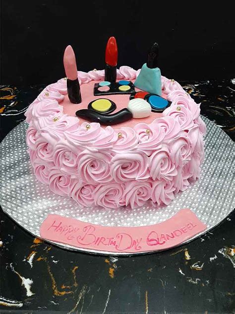 Buy A Beauty Makeup Cake For Your Beloved