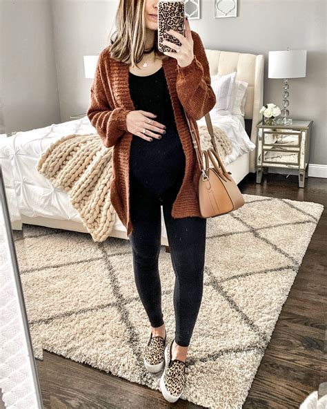 Mrscasual Instagram Fashion Blogger Teacher Mom Womens Style Blog Trendy Maternity