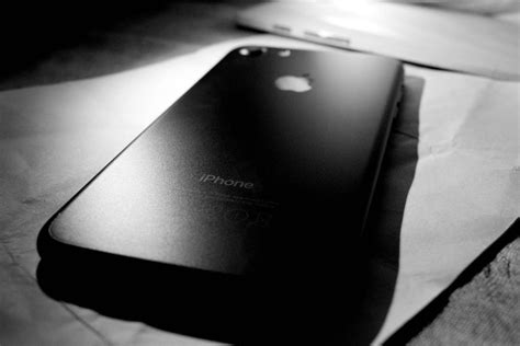 Black Iphone 7 · Free Stock Photo