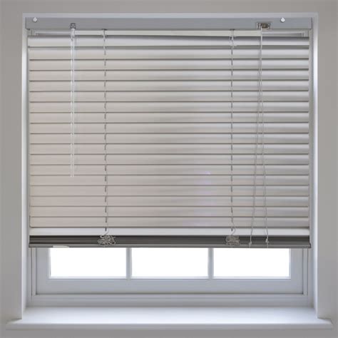Furnished Silver Venetian Blinds Aluminium Window Blind For Home Office